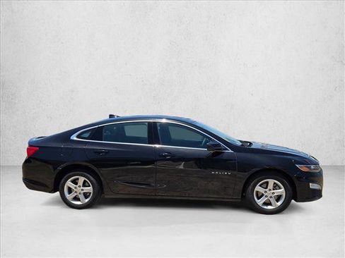 Used 2023 Chevrolet Malibu LT FWD image 4