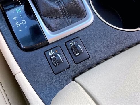 Used 2018 Toyota Highlander XLE image 31