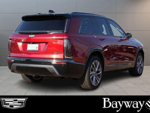 New 2026 Cadillac Vistiq Sport image 32