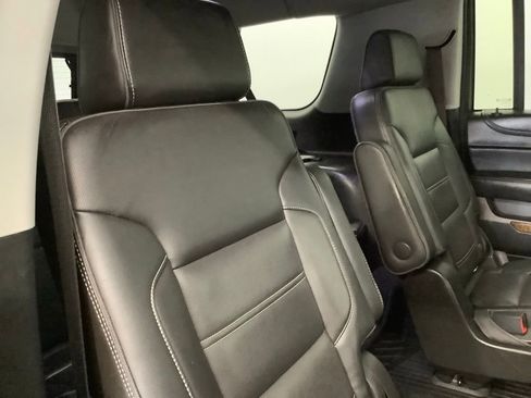 Used 2020 GMC Yukon XL Denali w/ Denali Premium Package image 36