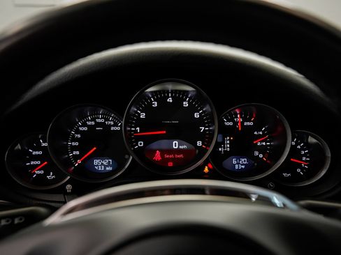 Used 2011 Porsche 911 Carrera GTS RWD image 12