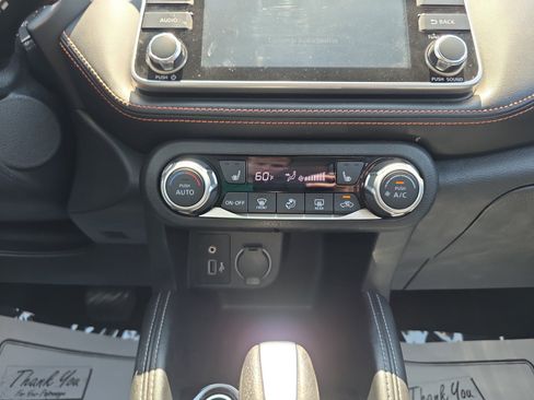 Used 2020 Nissan Kicks SR w/ SR Premium Package FWD image 20