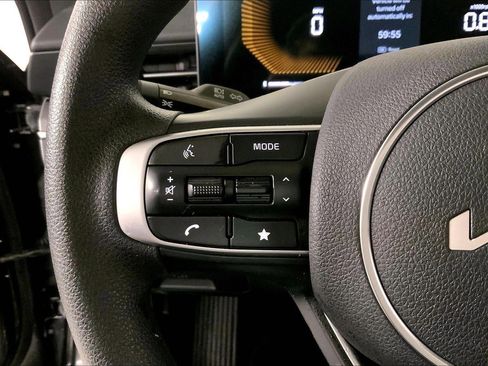 Used 2025 Kia K5 LXS FWD image 18