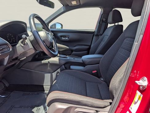 Used 2025 Honda HR-V Sport image 11