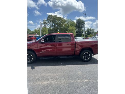 Used 2020 RAM 1500 Big Horn AWD/4WD image 4