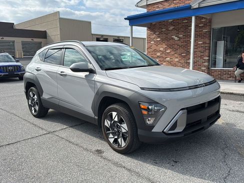 Used 2024 Hyundai Kona SEL AWD/4WD image 7