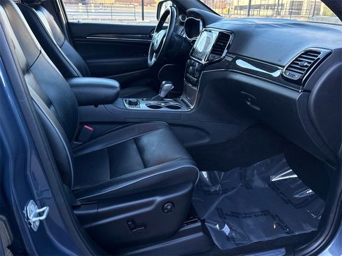 Used 2020 Jeep Grand Cherokee Overland image 8