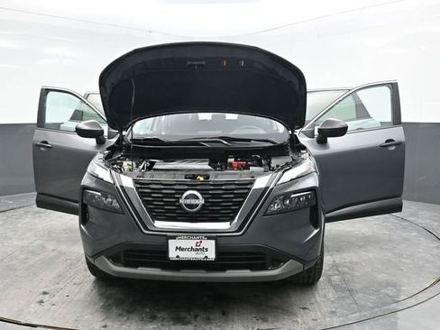 Used 2023 Nissan Rogue S image 34