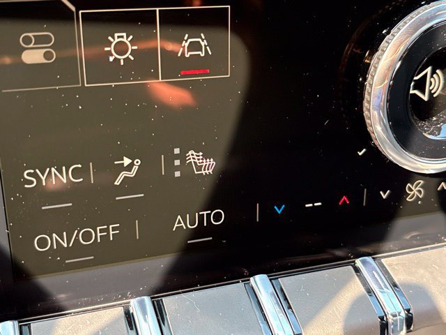 New 2027 GMC Terrain AT4 w/ Technology Package II AWD/4WD image 11