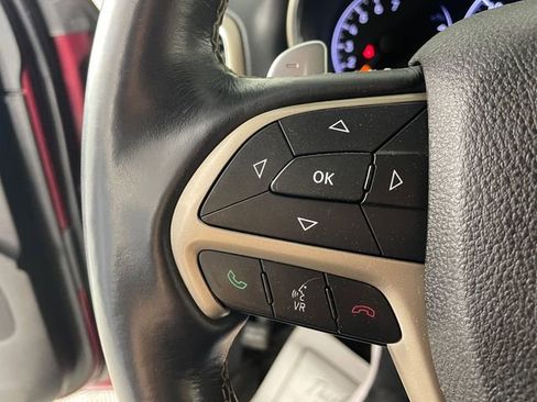 Used 2016 Jeep Grand Cherokee Limited AWD/4WD image 15
