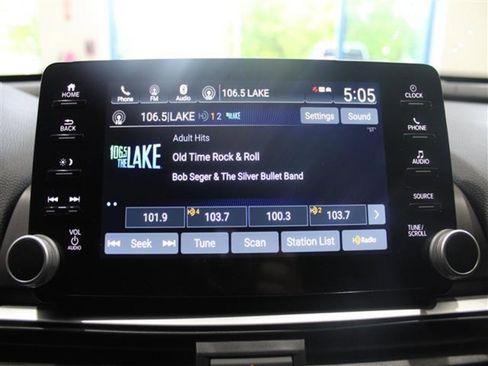 Certified 2022 Honda Accord Sport image 27