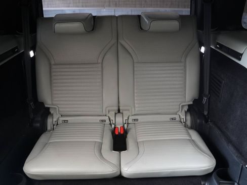 Used 2020 Land Rover Discovery HSE Luxury AWD/4WD image 33
