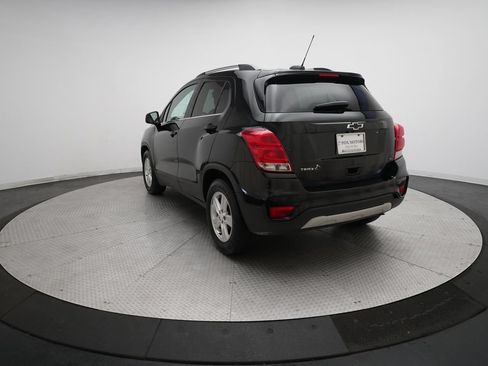 Used 2020 Chevrolet Trax LT FWD image 32
