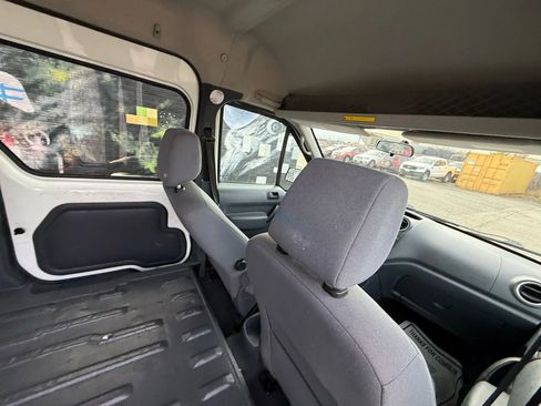 Used 2013 Ford Transit Connect XLT image 43