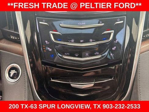 Used 2019 Cadillac Escalade Premium Luxury RWD image 29