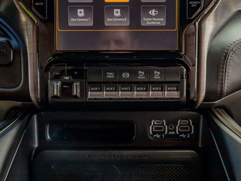 Used 2023 RAM 3500 Limited image 24