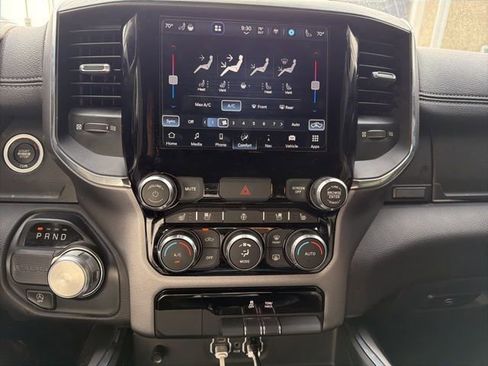 Used 2024 RAM 1500 Laramie RWD image 8