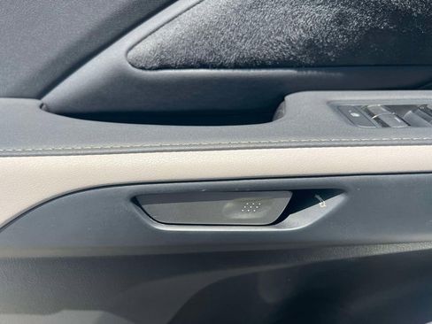 Certified 2026 Lexus TX 500h AWD w/ Technology Package image 17