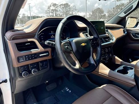 Used 2024 Chevrolet Suburban High Country w/ Advanced Technology Package AWD/4WD image 13