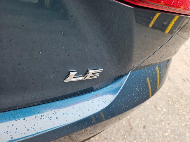 Used 2025 Toyota Camry LE FWD image 12