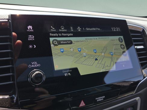 Used 2025 Honda Passport TrailSport image 32