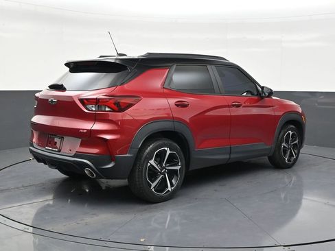 Used 2021 Chevrolet TrailBlazer RS w/ Sun and Liftgate Package image 5