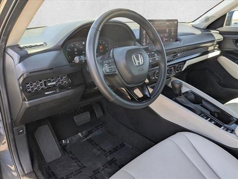 Used 2025 Honda Accord EX-L image 10