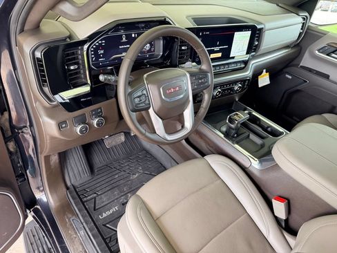 Used 2025 GMC Sierra 1500 SLT RWD image 13