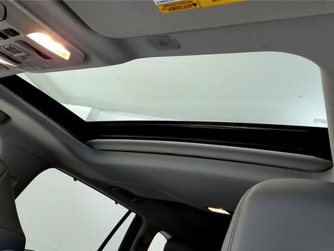 Used 2023 Toyota Highlander Limited image 27