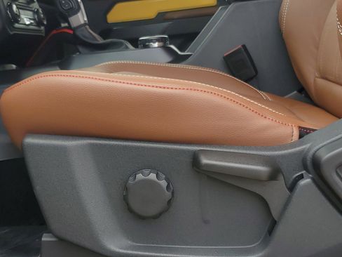 New 2024 Ford Bronco Heritage Edition image 13