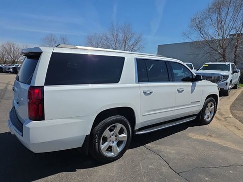 Used 2017 Chevrolet Suburban Premier image 3