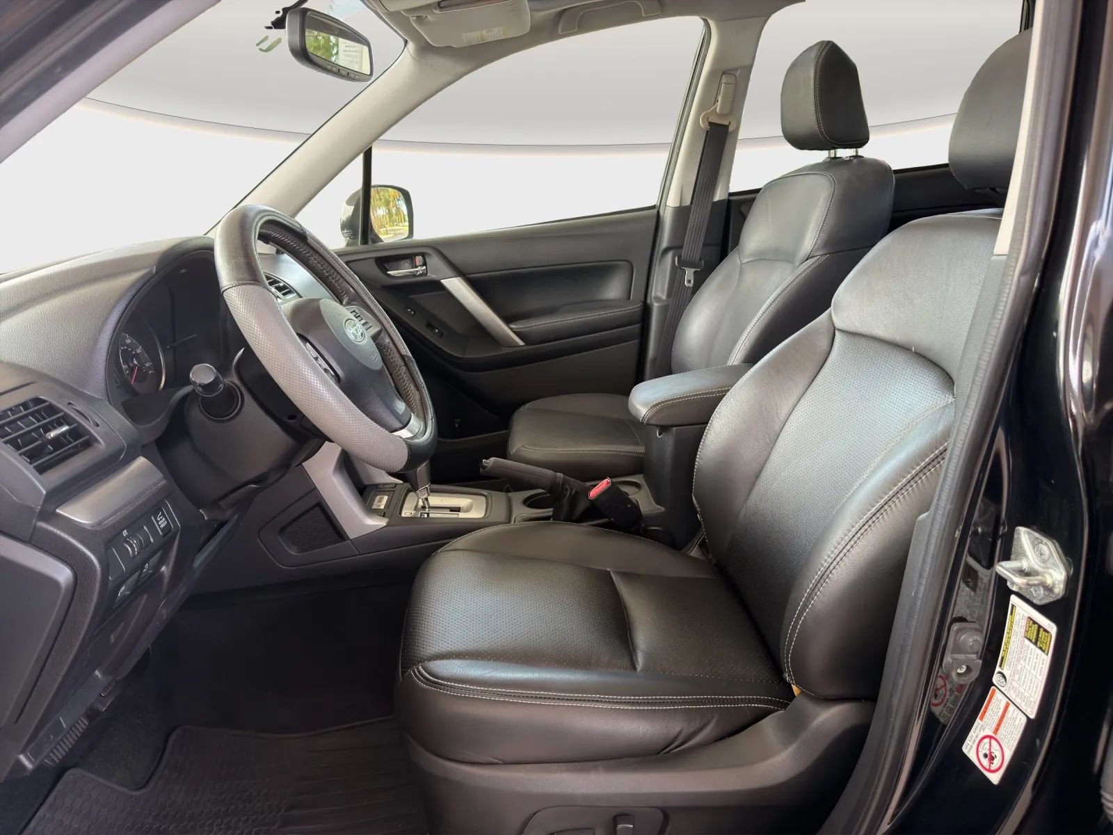 Used 2015 Subaru Forester 2.5i Limited w/ Popular Package #2 AWD/4WD image 8