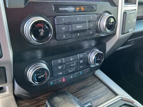 Used 2020 Ford F150 Lariat w/ Equipment Group 502A Luxury image 23