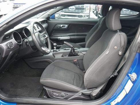 Used 2017 Ford Mustang GT image 2