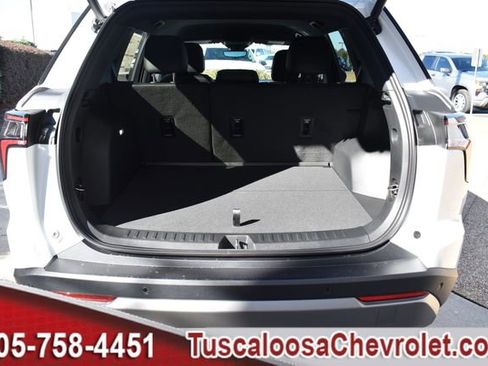 New 2026 Chevrolet Equinox LT w/ Convenience Package II FWD image 9