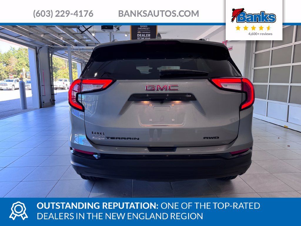 Certified 2023 GMC Terrain SLE w/ Elevation Edition AWD/4WD image 7