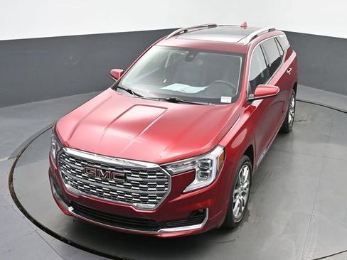 Used 2023 GMC Terrain Denali AWD/4WD image 35