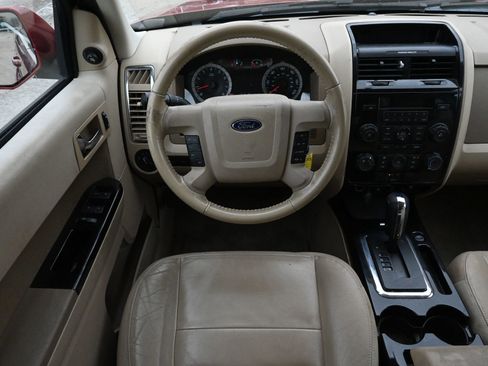 Used 2010 Ford Escape Limited FWD image 9