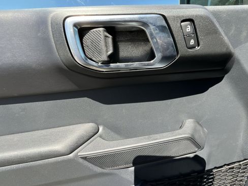 New 2025 Ford Bronco Outer Banks w/ Sasquatch Package AWD/4WD image 23