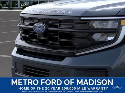 New 2026 Ford Expedition Active AWD/4WD image 18