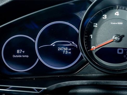 Used 2022 Porsche Cayenne S image 46