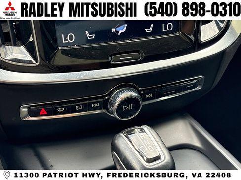 Used 2020 Volvo S60 T5 Momentum w/ Protection Package Premier FWD image 10
