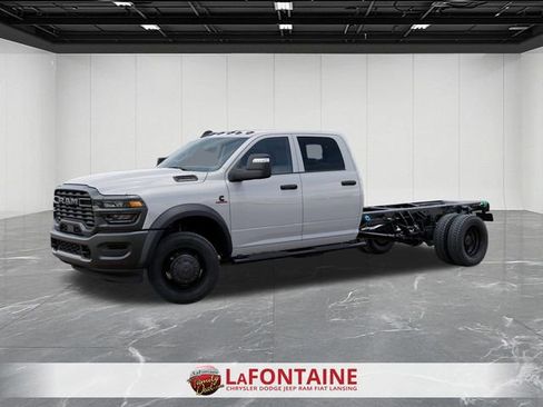 New 2026 RAM 5500 Tradesman AWD/4WD image 2