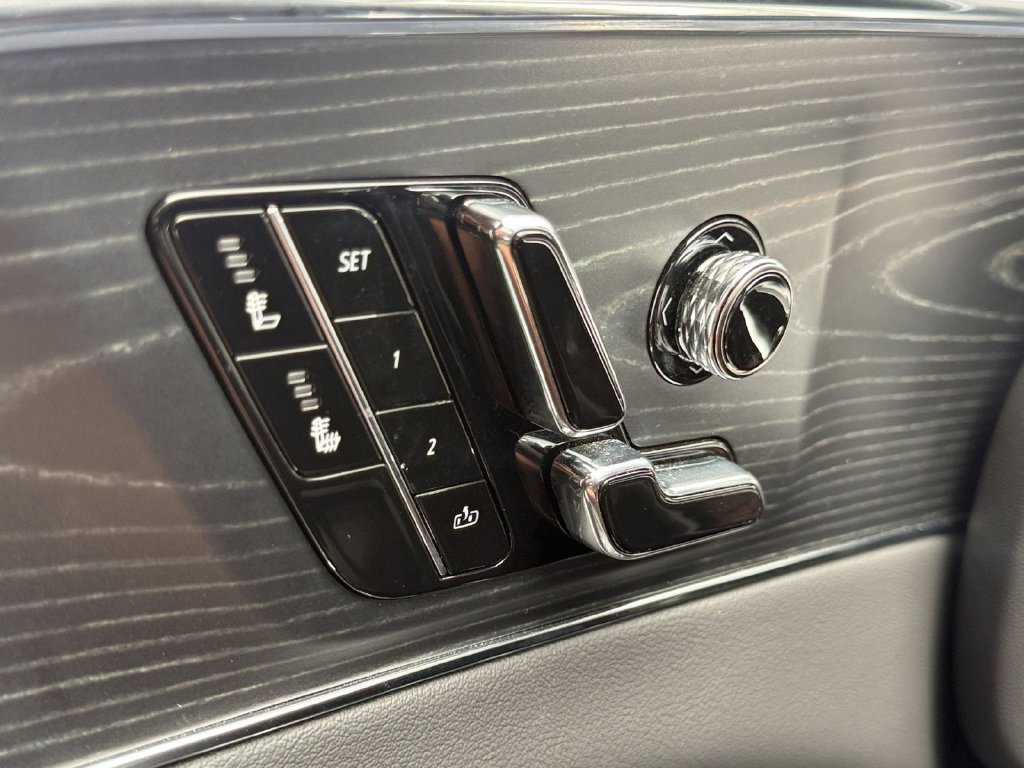 Certified 2024 Cadillac Lyriq Sport AWD/4WD image 22