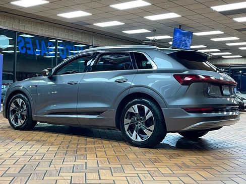 Used 2021 Audi e-tron Premium Plus w/ Premium Plus Package image 7
