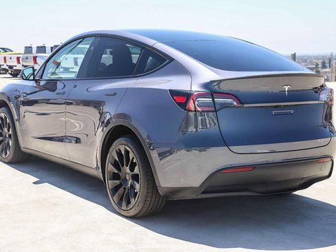 Used 2023 Tesla Model Y Long Range AWD/4WD image 8