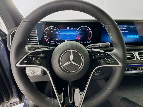 New 2026 Mercedes-Benz GLS 450 4MATIC image 12