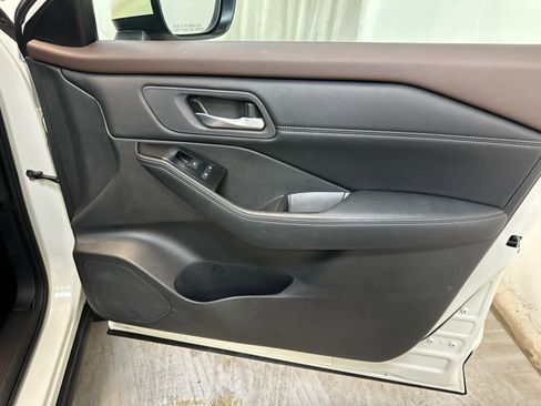 Certified 2023 Nissan Rogue SV w/ SV Premium B Package AWD/4WD image 28