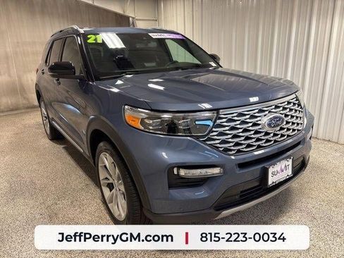 Used 2021 Ford Explorer Platinum w/ Equipment Group 601A AWD/4WD image 2