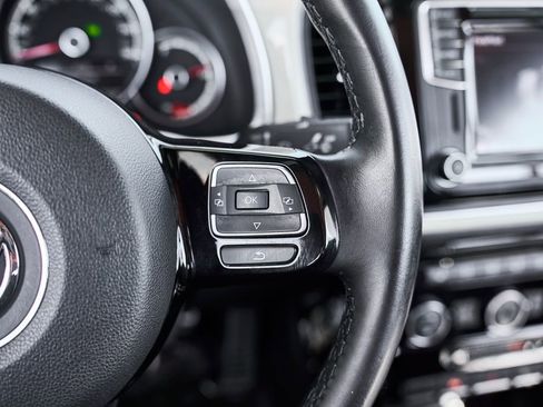 Used 2019 Volkswagen Beetle 2.0T Final Edition SEL image 18